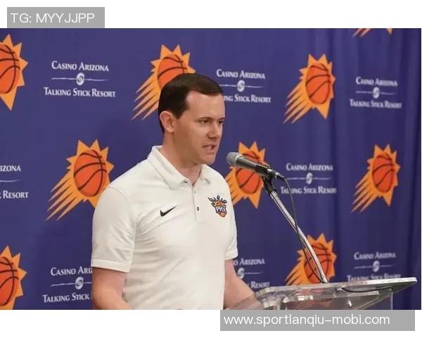 里德表示将与年轻球员同场竞技并愿意承担老将责任转型为教练角色